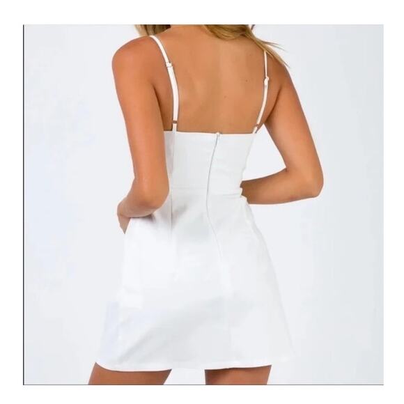 Princess Polly Novella Mini Dress White Size 8 NWT - Picture 2 of 5